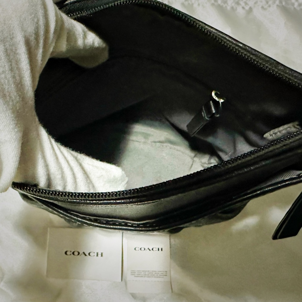 Vintage Coach soho shoulder bag Black soft Leather Crossbody Bag - Picture 17 of 17